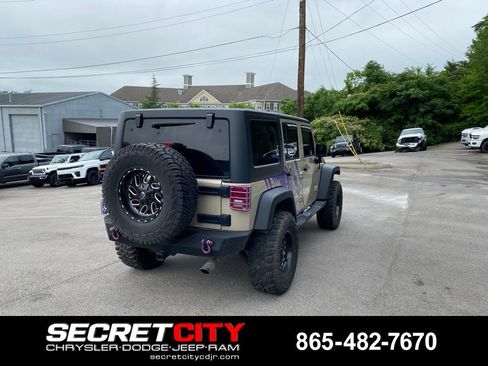 Used 2018 Jeep Wrangler Unlimited Sport S AWD/4WD image 5
