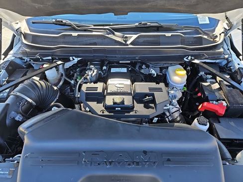 Used 2024 RAM 3500 Big Horn AWD/4WD image 32
