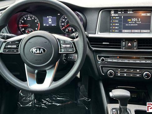 Used 2019 Kia Optima LX image 15