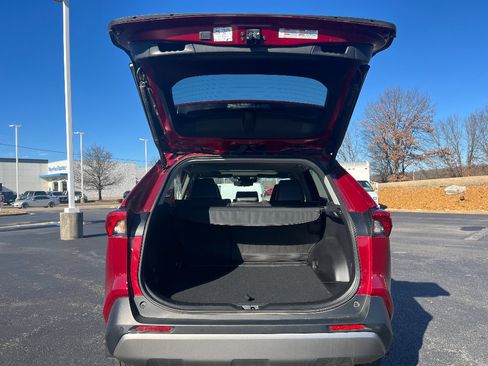 Used 2024 Toyota RAV4 Limited image 10