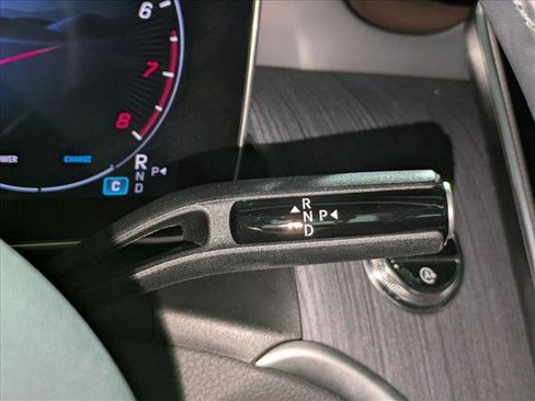 Certified 2025 Mercedes-Benz GLC 300 image 14