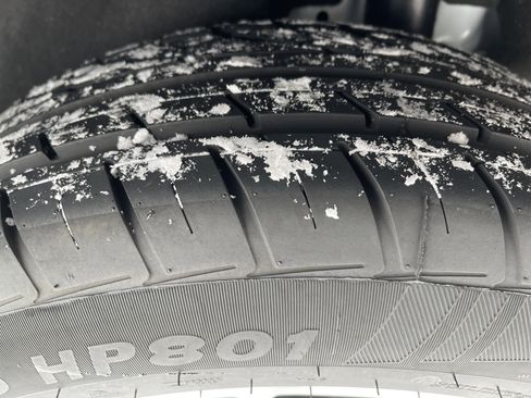 Used 2024 Ford Escape SE image 24