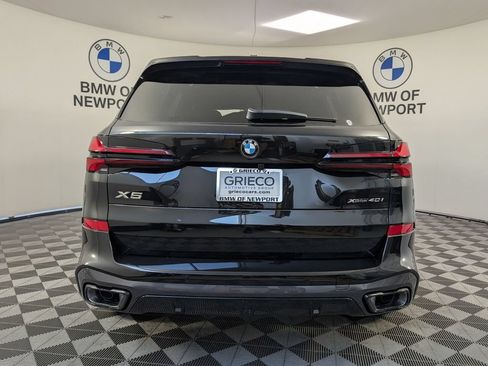 New 2026 BMW X5 xDrive40i w/ M Sport Package AWD/4WD image 7