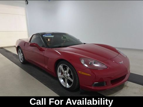 Used 2005 Chevrolet Corvette Coupe w/ Preferred Equipment Group RWD image 7