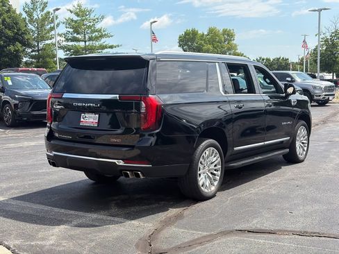Used 2025 GMC Yukon XL Denali AWD/4WD image 5