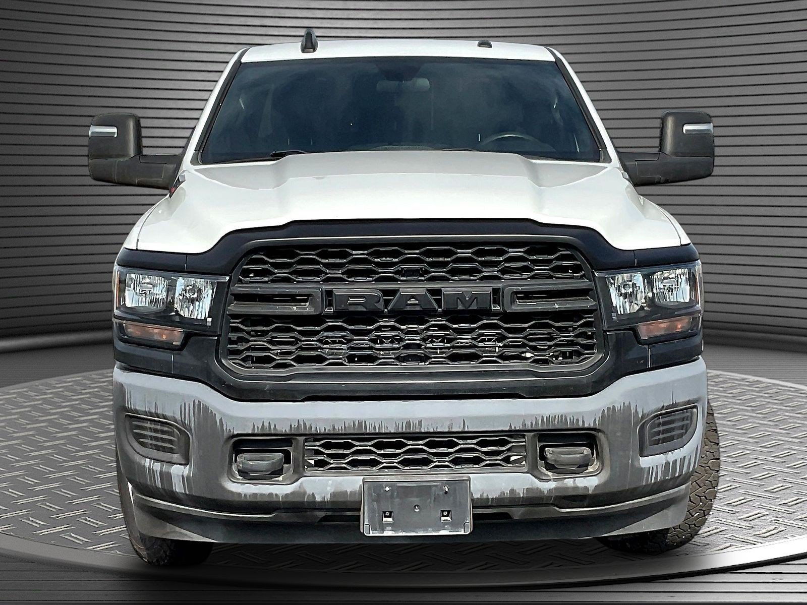 Used 2023 RAM 2500 Tradesman AWD/4WD image 2