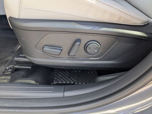 Certified 2025 Hyundai Tucson Limited image 30