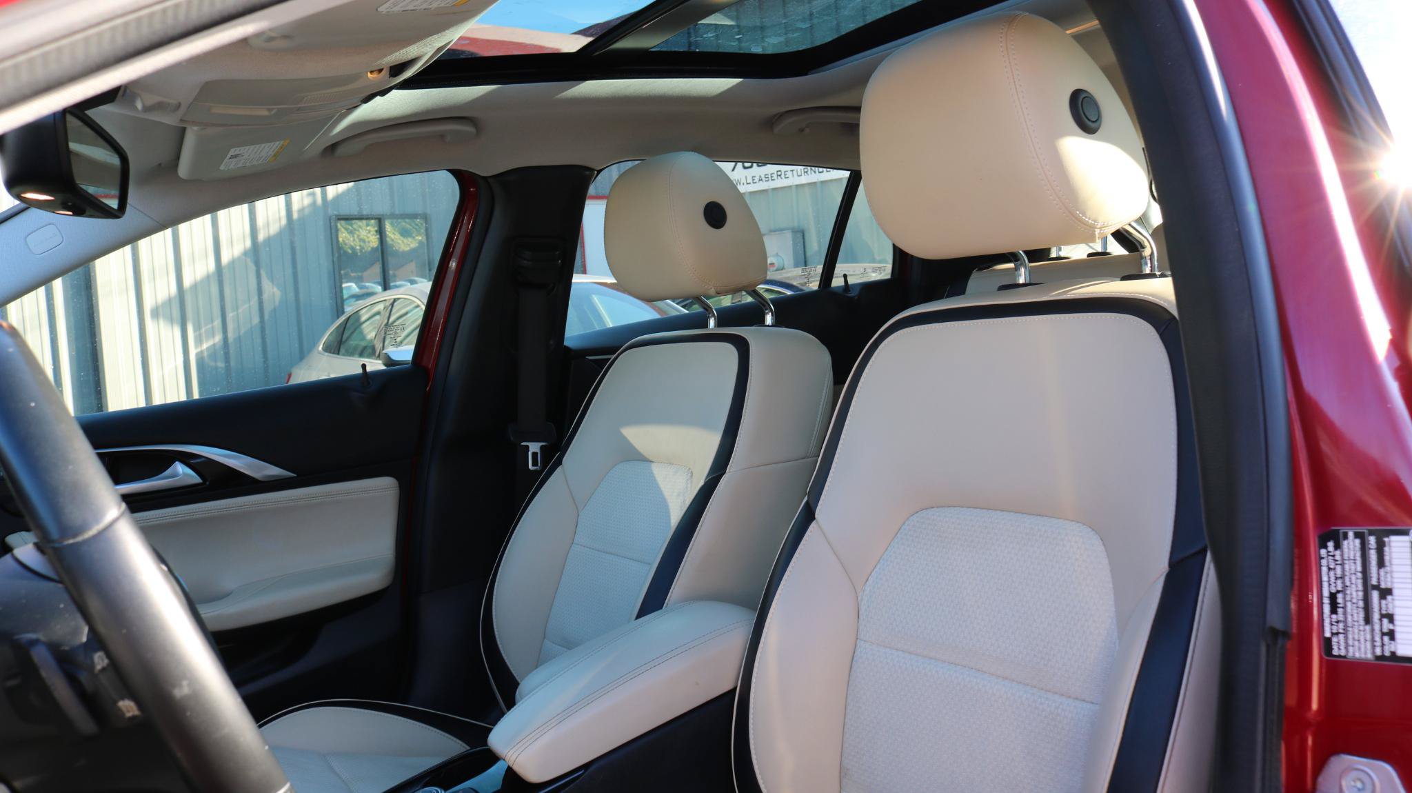 Used 2019 INFINITI QX30 FWD image 14