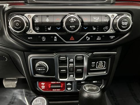Used 2021 Jeep Wrangler Unlimited Rubicon AWD/4WD image 22