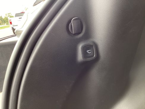 Used 2022 Jeep Compass Latitude w/ Convenience Group image 37