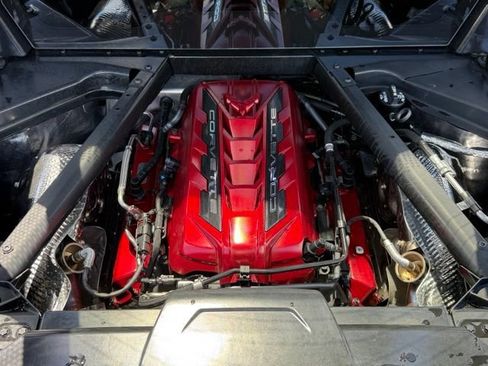 Used 2025 Chevrolet Corvette Stingray Preferred Cpe w/ 2LT RWD image 21
