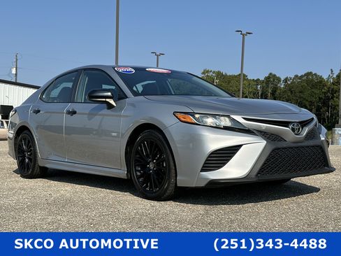 Used 2020 Toyota Camry SE image 7