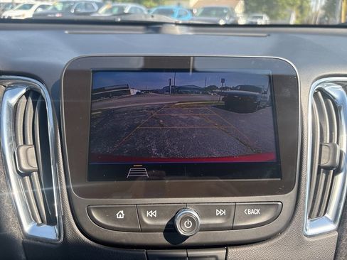 Used 2020 Chevrolet Malibu LT image 31