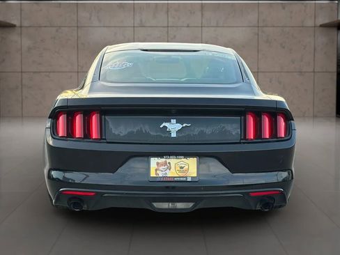 Used 2015 Ford Mustang Coupe RWD image 14
