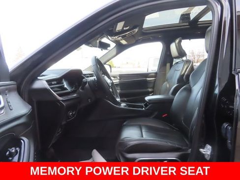 Used 2023 Jeep Grand Cherokee L Overland w/ Advanced Protech Group III image 19