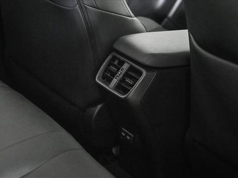 Used 2022 Lexus UX 200 UX 200 image 18