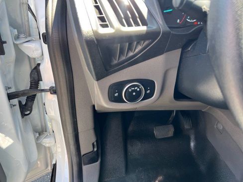 Used 2022 Ford Transit Connect XL FWD image 12