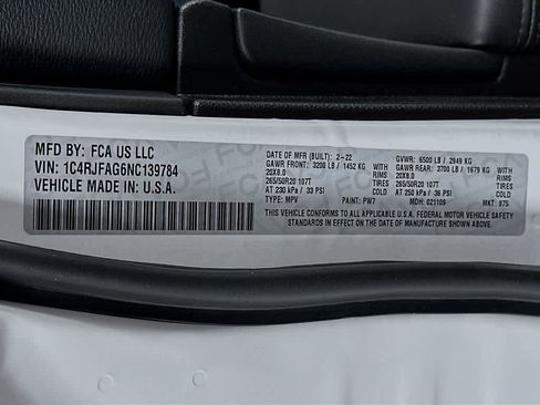 Used 2022 Jeep Grand Cherokee Laredo X AWD/4WD image 23
