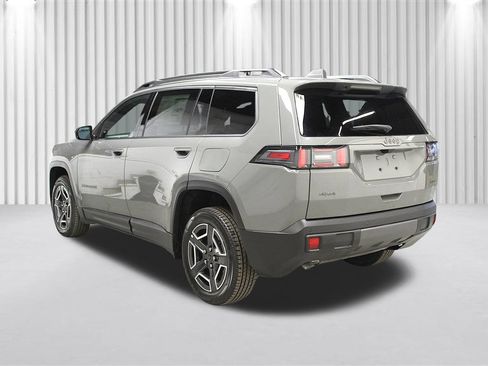 New 2026 Jeep Cherokee Laredo AWD/4WD image 5