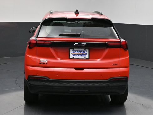 New 2027 Chevrolet Bolt RS w/ Technology Package FWD image 6