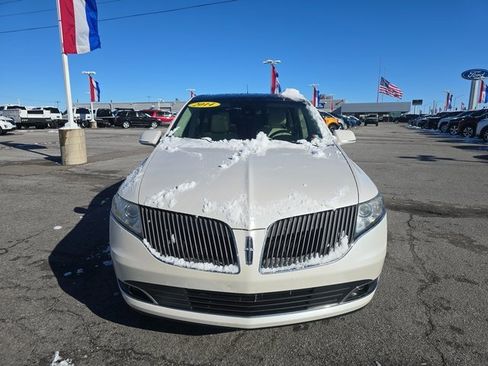 Used 2014 Lincoln MKT AWD w/ Equipment Group 201A image 9