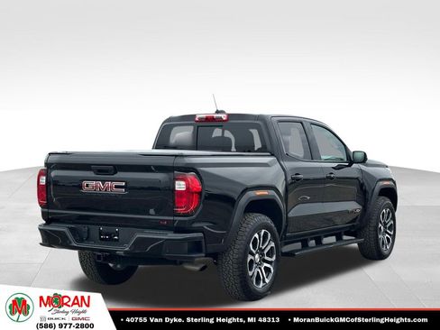 Certified 2024 GMC Canyon AT4 w/ AT4 Premium Package AWD/4WD image 4