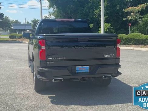 Used 2022 Chevrolet Silverado 1500 High Country w/ Technology Package image 8