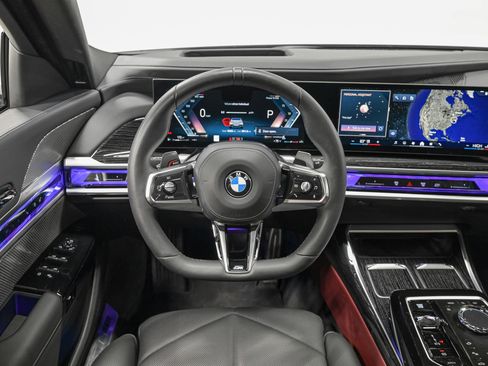 Used 2025 BMW 740i xDrive w/ Premium Package AWD/4WD image 16