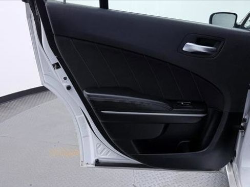 Used 2023 Dodge Charger SXT RWD image 16