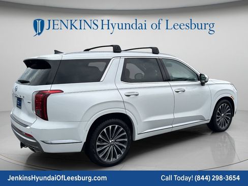 Used 2023 Hyundai Palisade Calligraphy w/ Winter Package AWD/4WD image 5