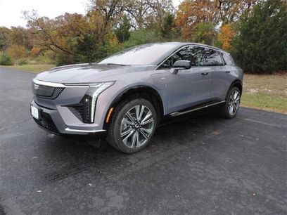 New 2026 Cadillac Optiq Luxury 2
