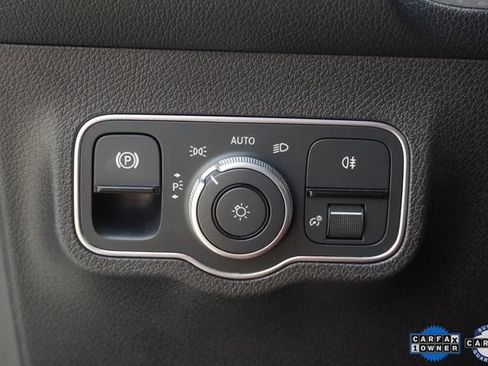 Used 2023 Mercedes-Benz GLB 35 AMG 4MATIC w/ Parking Assistance Package image 23