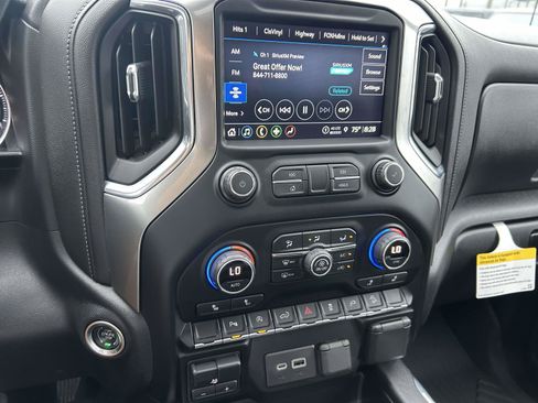 Used 2021 Chevrolet Silverado 1500 LT Trail Boss w/ Convenience Package II AWD/4WD image 23