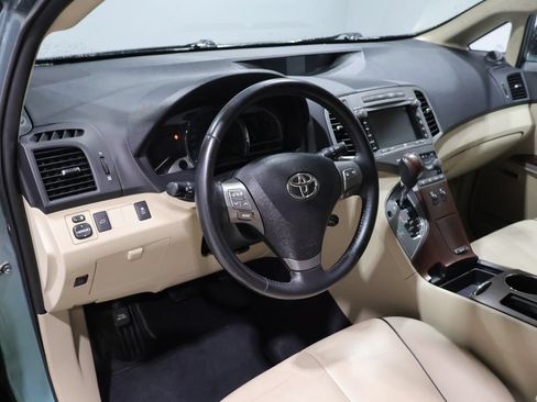 Used 2009 Toyota Venza FWD image 16