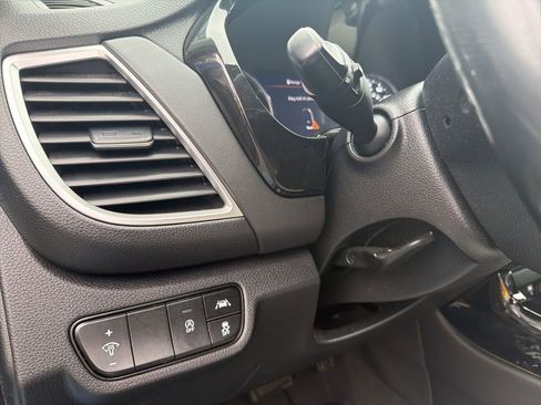 Used 2021 Kia Seltos SX image 18