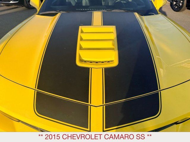 Used 2015 Chevrolet Camaro SS RWD image 9
