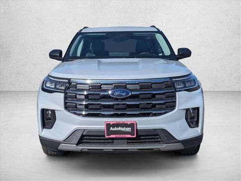 New 2025 Ford Explorer Active w/ Active Comfort Package image 5