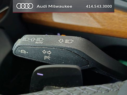 Used 2023 Audi Q5 2.0T Premium w/ Convenience Package AWD/4WD image 30