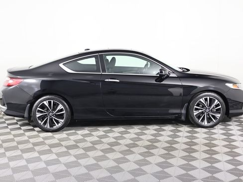 Used 2017 Honda Accord EX image 5