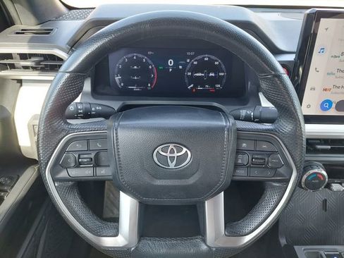 Certified 2024 Toyota Tacoma TRD Off-Road AWD/4WD image 26