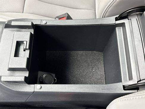 Used 2022 Subaru Legacy Limited image 38