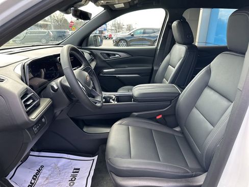 New 2026 Chevrolet Traverse LT image 18