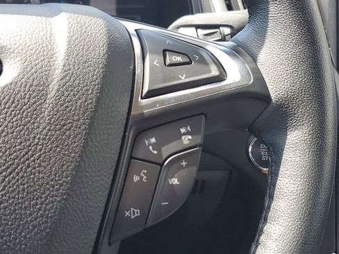 Used 2024 Ford Edge Titanium image 16