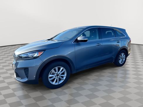 Used 2020 Kia Sorento LX image 1