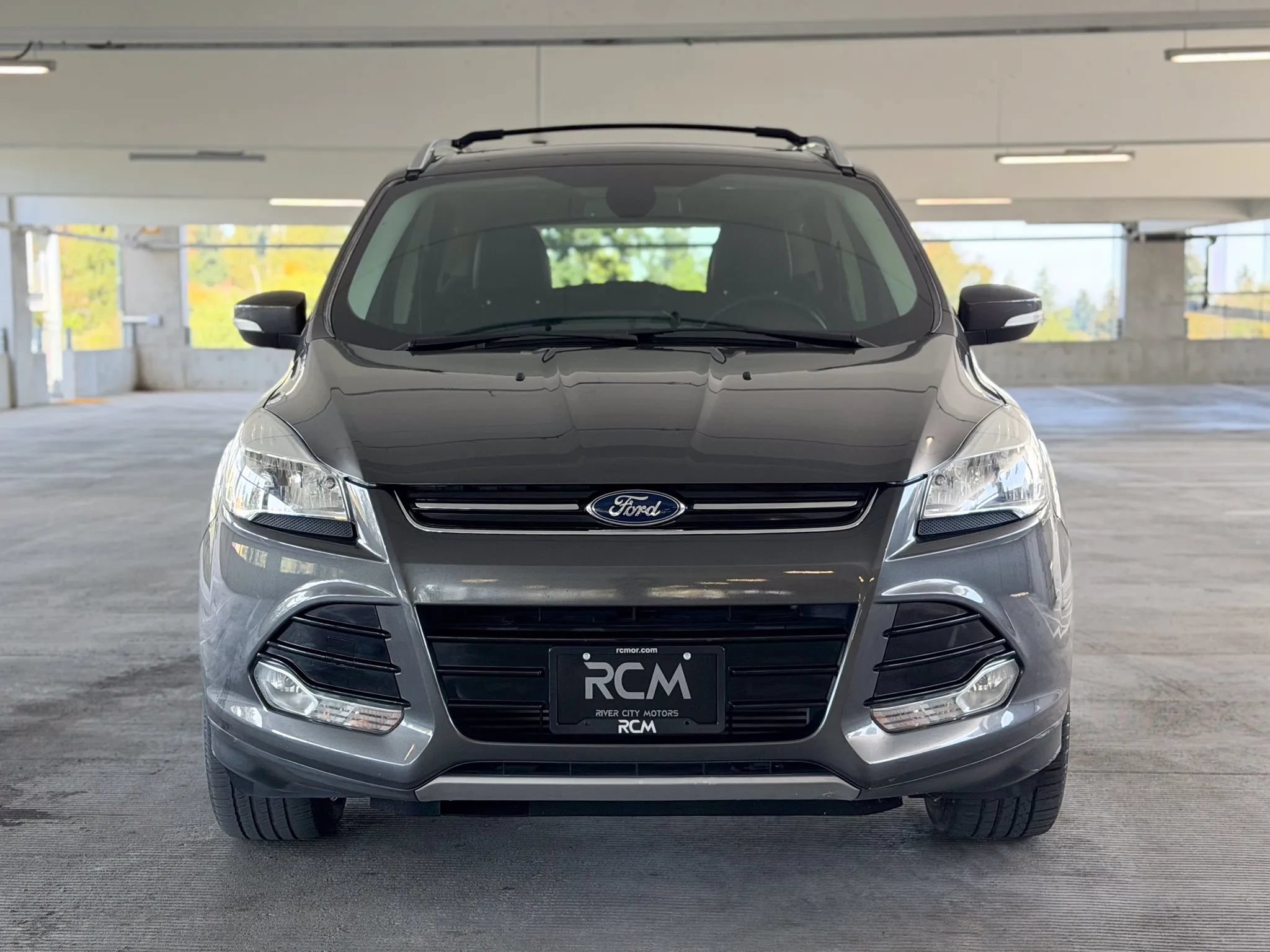 Used 2015 Ford Escape Titanium FWD image 2