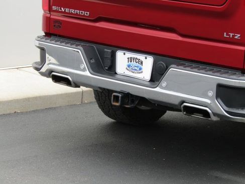 Used 2024 Chevrolet Silverado 1500 LTZ AWD/4WD image 8