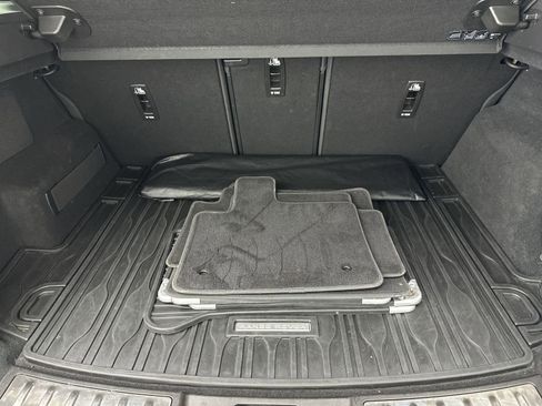 Used 2022 Land Rover Range Rover Evoque R-Dynamic S image 40