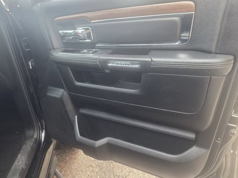 Used 2015 RAM 1500 Laramie w/ Convenience Group AWD/4WD image 26