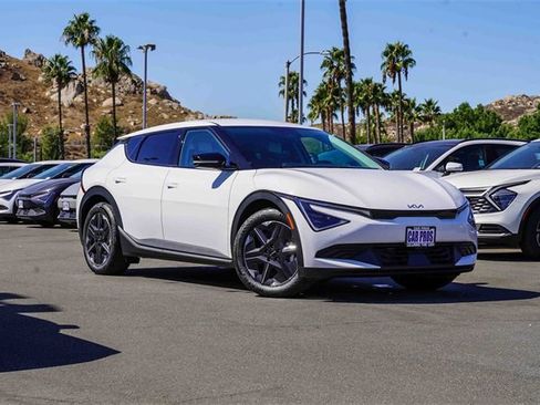 New 2025 Kia EV6 Light image 2