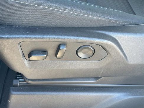 Used 2025 GMC Sierra 1500 SLE image 27